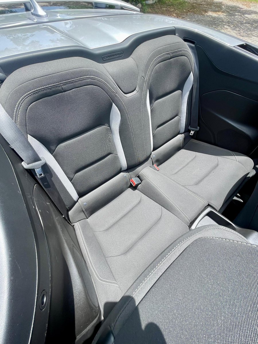 abujaautomobil's tweet photo. Toks 2019 Camaro Cabroilet
Brand:Chevrolet (american muscle)🇱🇷💪
Price:#47M💰
Custom Duty:✅
Nationwide Delivery:✔
Whatsapp/call:08075158161
Note:2019 model available #36M💰
#abuja #twitter #fypviraltwitter #exploremore #lagos #lagosnigeria #abujatwittercommunity #nigeria https://t.co/mZsdow58xu
