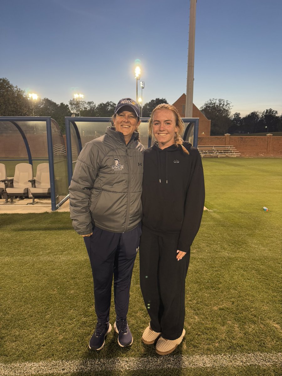 AdelinGk's tweet photo. Grateful for the opportunity to attend the UNCG Elite Women's Soccer ID Camp! Such a great experience getting to train, compete, and learn from coaches Stefani Workman, Mitch Williams, Jaida Scott and Eric Winkler. I am also thankful for all of the guest coaches that attended. 🧤 https://t.co/Tou1hnyOSC