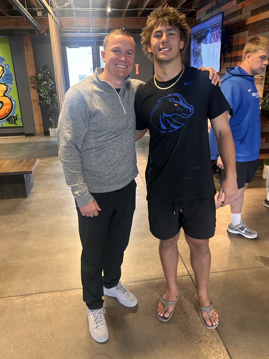 Kael_Snyder12's tweet image. Had a great weekend with family on the blue 🏡☣️🛅 @Zane_Snyder8 
 #BuiltDifferent #BleedBlue