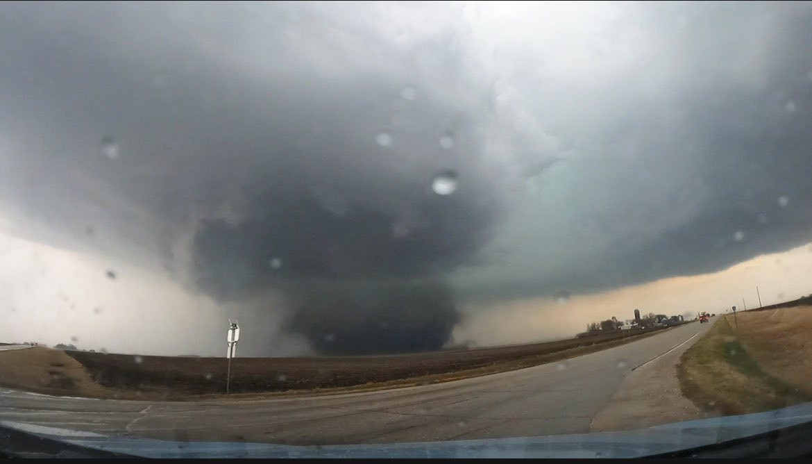 rossarwx's tweet photo. This was the coolest tornado, Palmer IA 4/12/2022 https://t.co/QVleHSN3OD