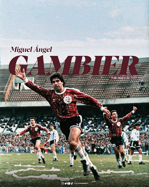 Julián Carax 🇦🇷 tweet media