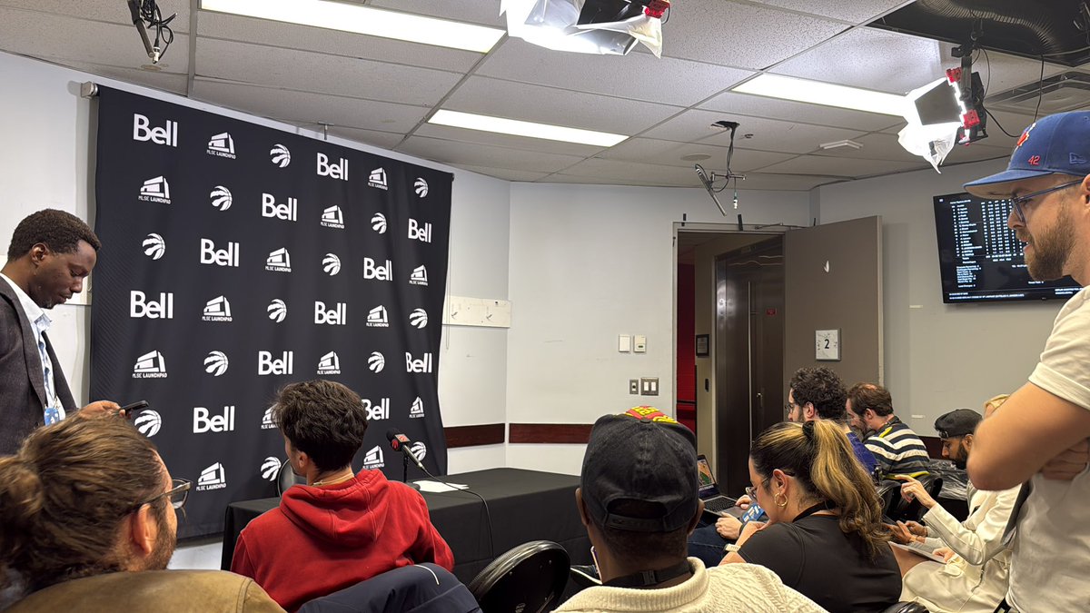 marleydickinson's tweet image. They are waiting until the end of the Orlando Magic vs. Boston Celtics game to hold the post-game presser.

The #Raptors coaching staff apparently watching in locker room