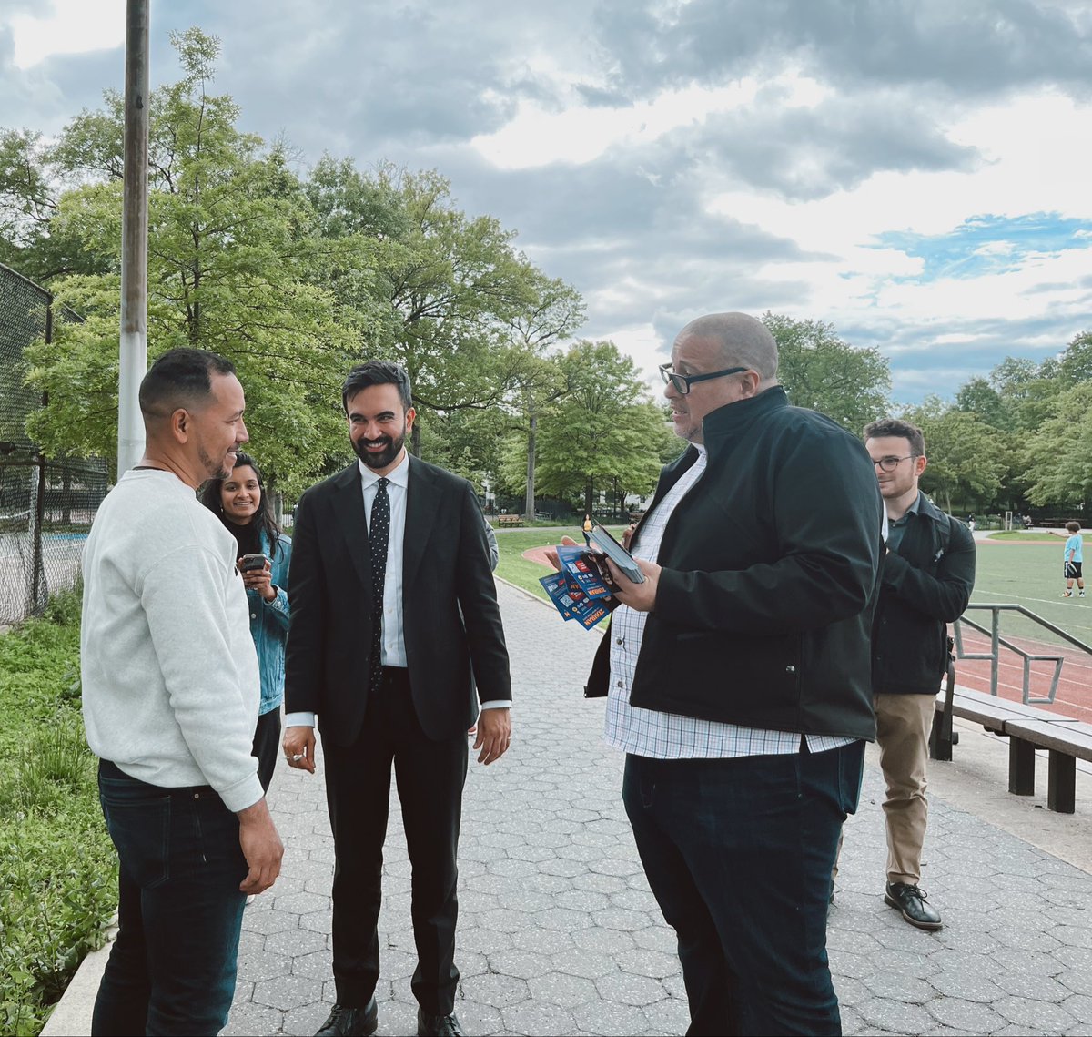 Team Gustavo tweet media