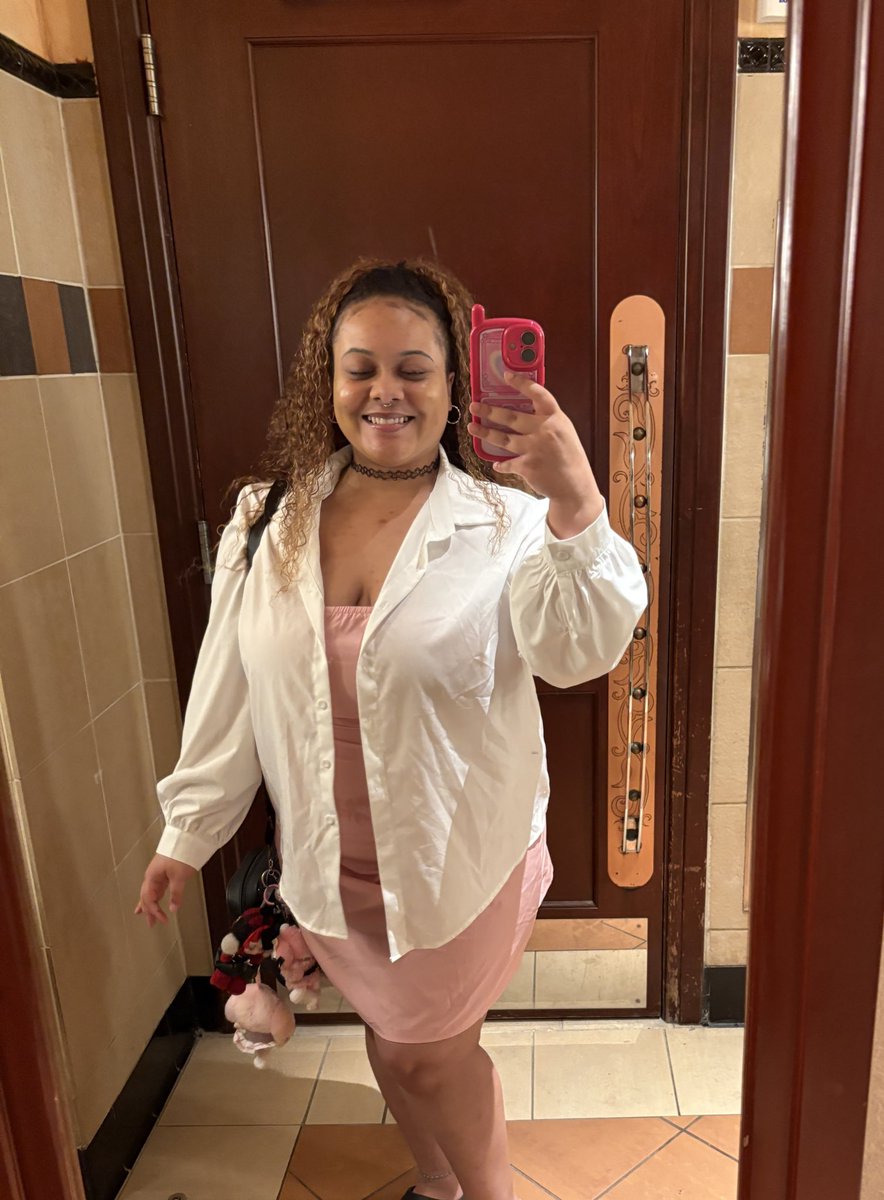 ☾ Nicki 𖤓☽˚.⋆ tweet media