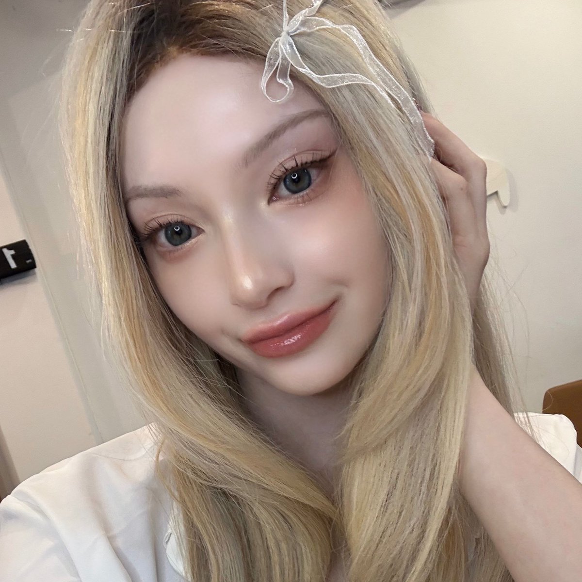 xinnews_'s tweet photo. [💌] Fromm #Nova

— Nova changed her profile picture on Fromm app.

— 노바는 프롬 앱의 프로필 사진을 바꿨습니다.

#엑신 #한나 #XIN #NOVA https://t.co/MqqAWGfhcN