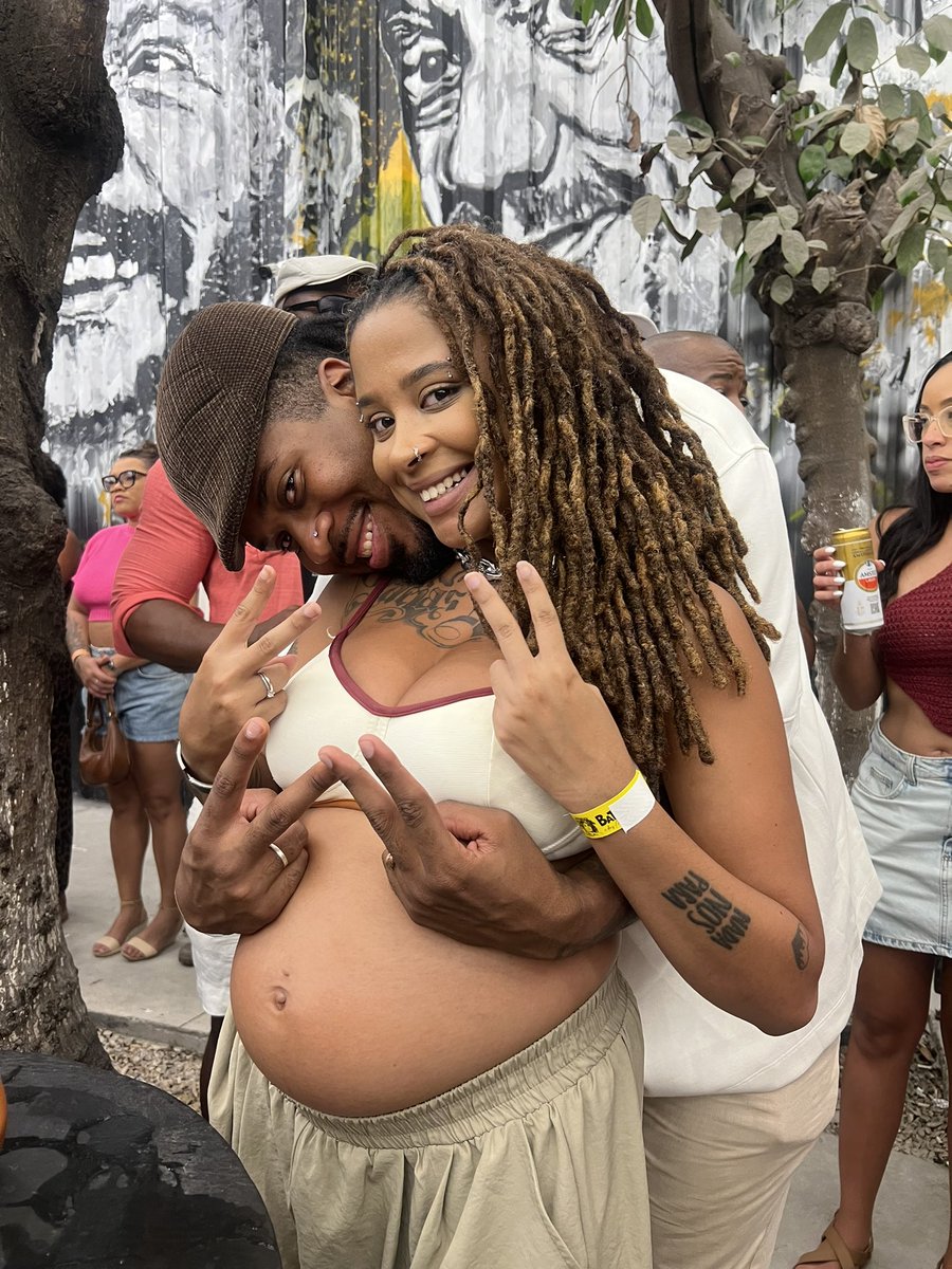 zeca pagodinha tweet media