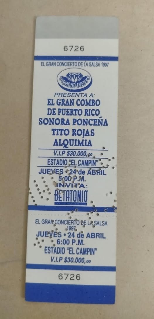 Tener #CiertaEdad es tener que buscar en carpetas del siglo pasado y encontrar boletas de conciertos, a los que fuiste en tu juventú, donde...

Invita: BETATONIO

👴🏻👵🏼👨🏼‍🦳👩🏽‍🦳