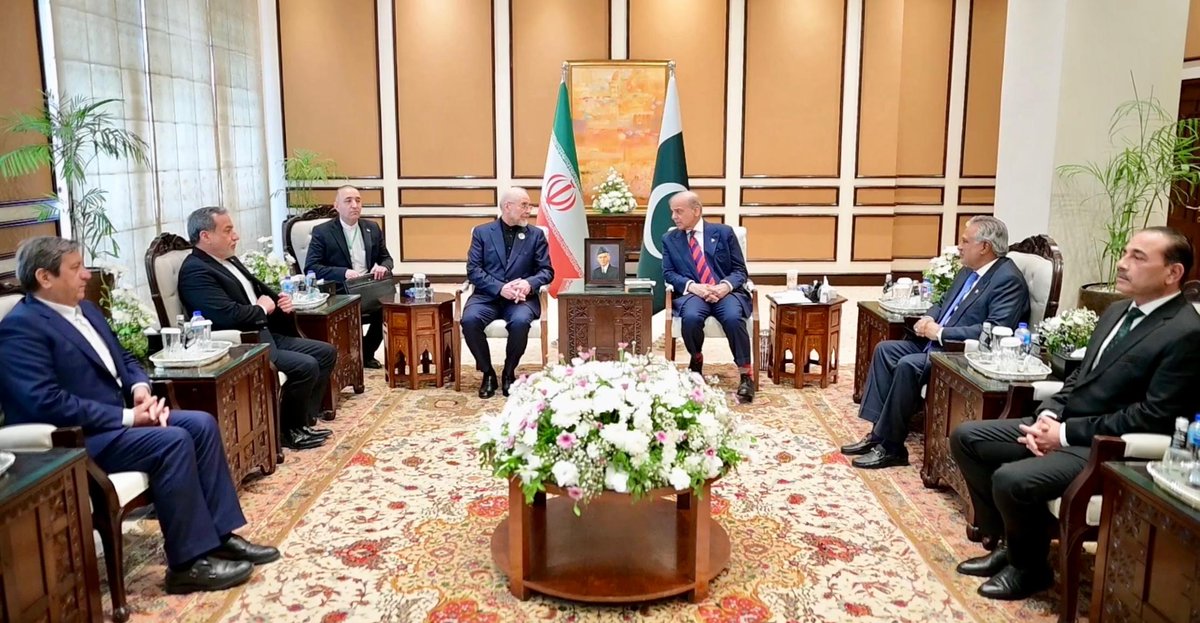 kuna_en's tweet image. Iran Foreign Minister: Tehran, Washington were inches away from deal in Islamabad talks 

ow.ly/21BE30sV0k5

#KUNA