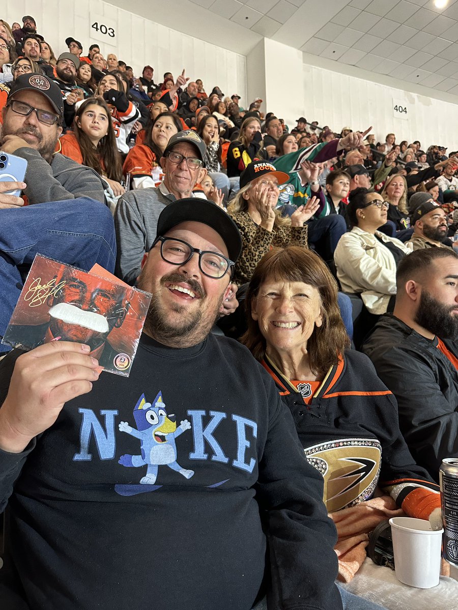x - Anaheim Ducks tweet media