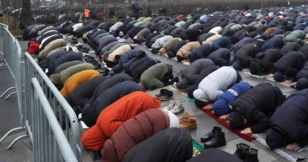 🗽 🇺🇸 🤝🌎bronisgor🌵 tweet media