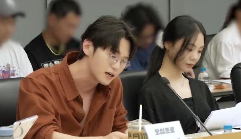 이와중에 인국이 엄빠 오랜만에 만낫눼