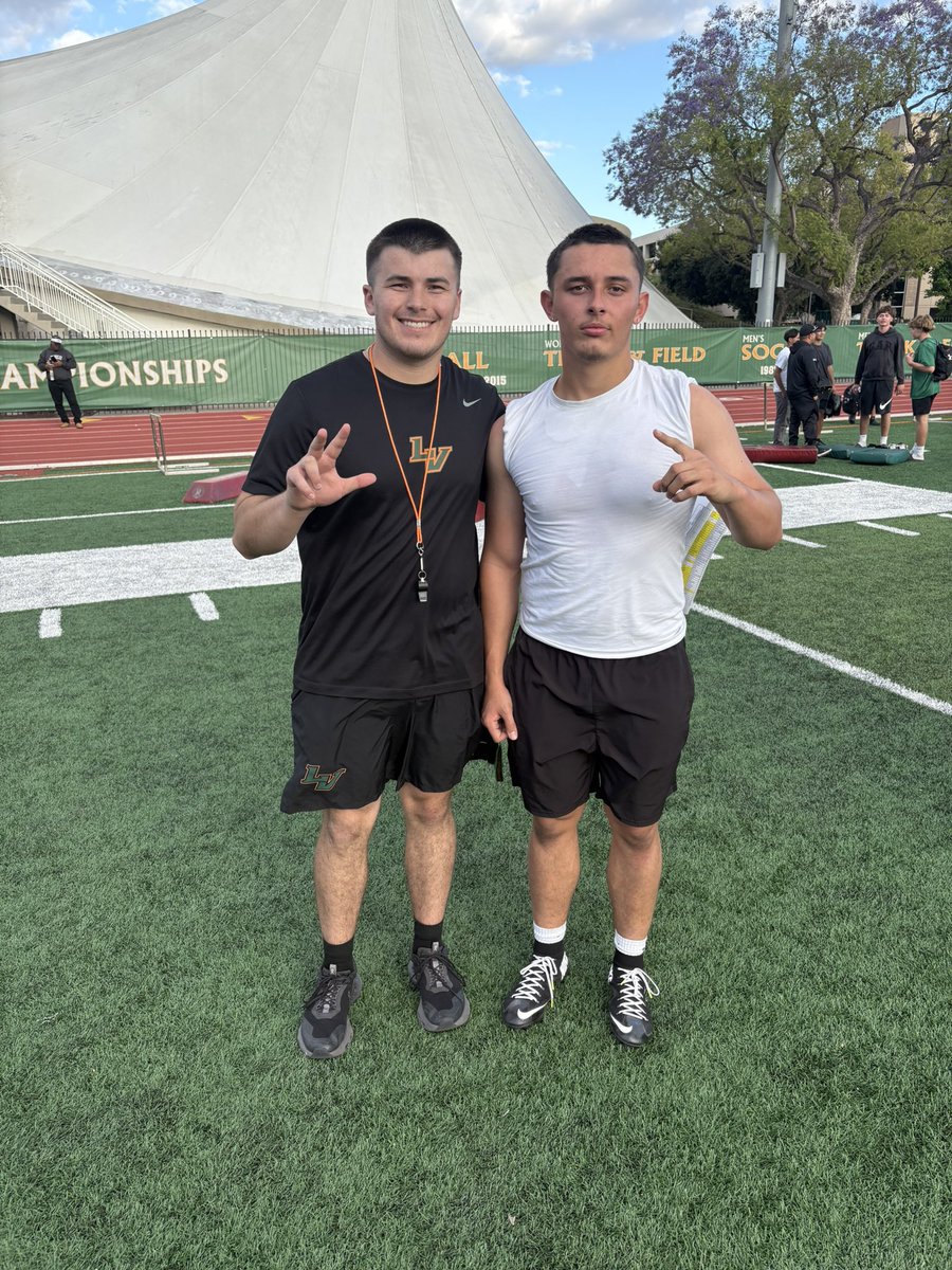 JeremiahFaucher's tweet photo. After a great camp and conversation with coach Sanchez @RSanchezULV I am blessed to receive my first division 3 offer to the university of La Verne. I also want to thank God, my family, and coach Garcia @Coach_Garcia84 for seeing the potential in me. 
@cfreeiv23 @originaltopdawg @Daygofootball @SDProspectsFB 

#goleopards #agtg