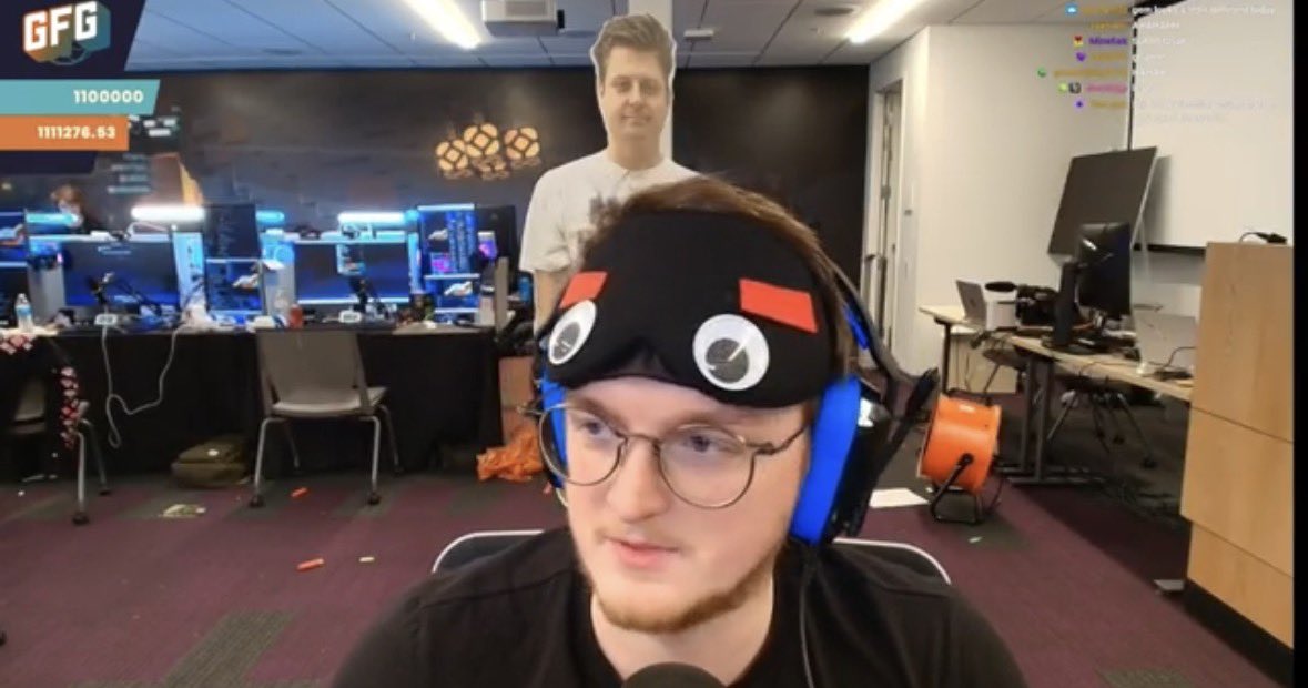 char 🚦 tweet media