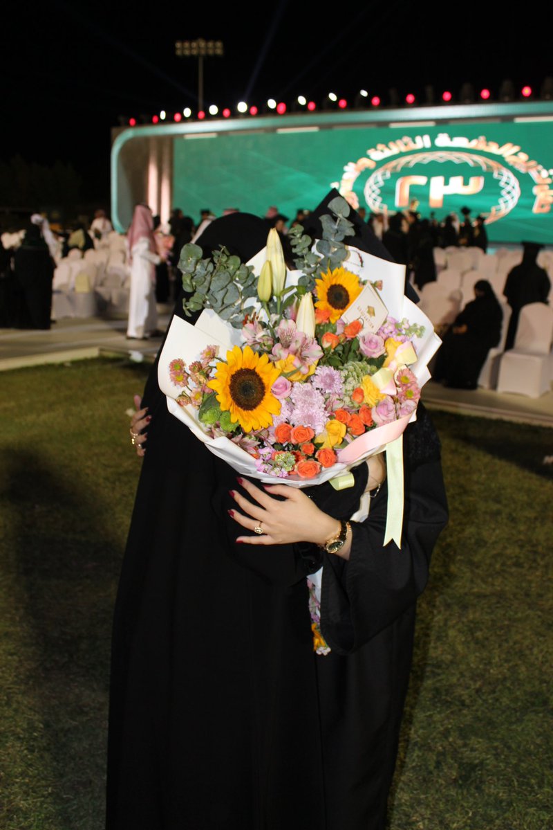 سَدَّنْ tweet media