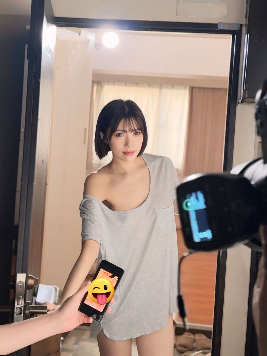 noripara2's tweet photo. 本日 #つばさ舞 ちゃんの5/21(木)発売となる最新作の情報が解禁✨
https://t.co/5LSe3hiSmS
「もしも、お隣に舞ちゃんが住んでたらなぁ…🙄」なんて考えたことありませんか？
新作はそんなお隣さんの秘密を知ってしまった引きこもりがちな僕の嬉しくも悩ましい毎日。
先行配信は4/26(日)よりスタート！ https://t.co/Sn8VLE80OC