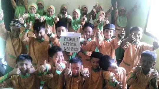 narakitheart's tweet photo. jyujurr kangenn, ga tau ini kls 3 ap 4 pokonya sblm ms fz and kawand' mondoks https://t.co/oPV4N50OnZ