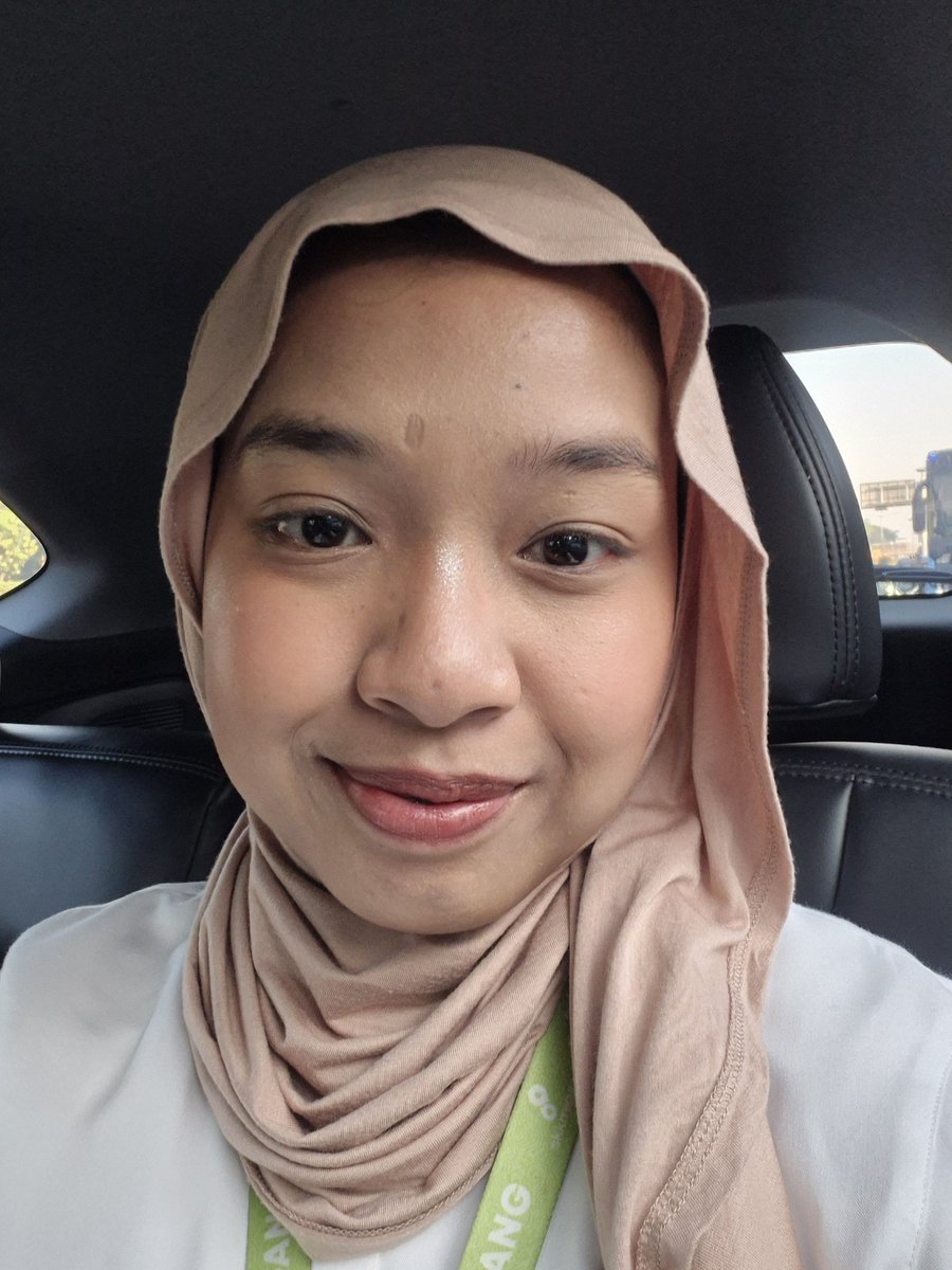 kaisyaa_'s tweet photo. selamat pagi dari aku yg pagi ini di anter ke kantor 🥹🫶 #happy #kapanlagi https://t.co/XpPL7PUJMJ