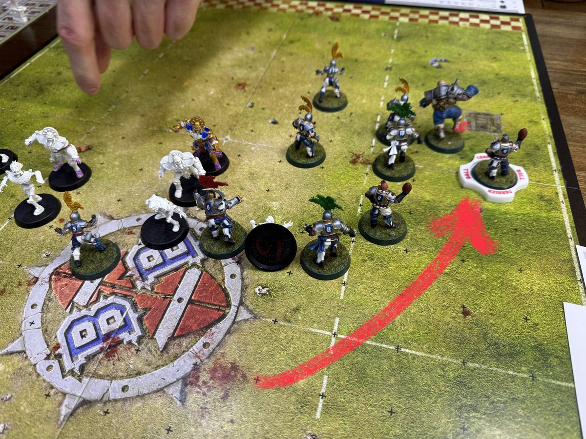 Maroshigechi tweet media