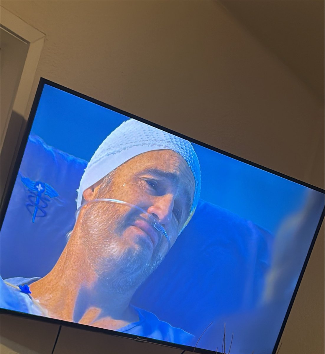 MonicaV82432080's tweet photo. #DocNetflix creo que me voy a mega enganchar 
Imagínate perder 12 años por amnesia ? https://t.co/kZh68hOJoQ