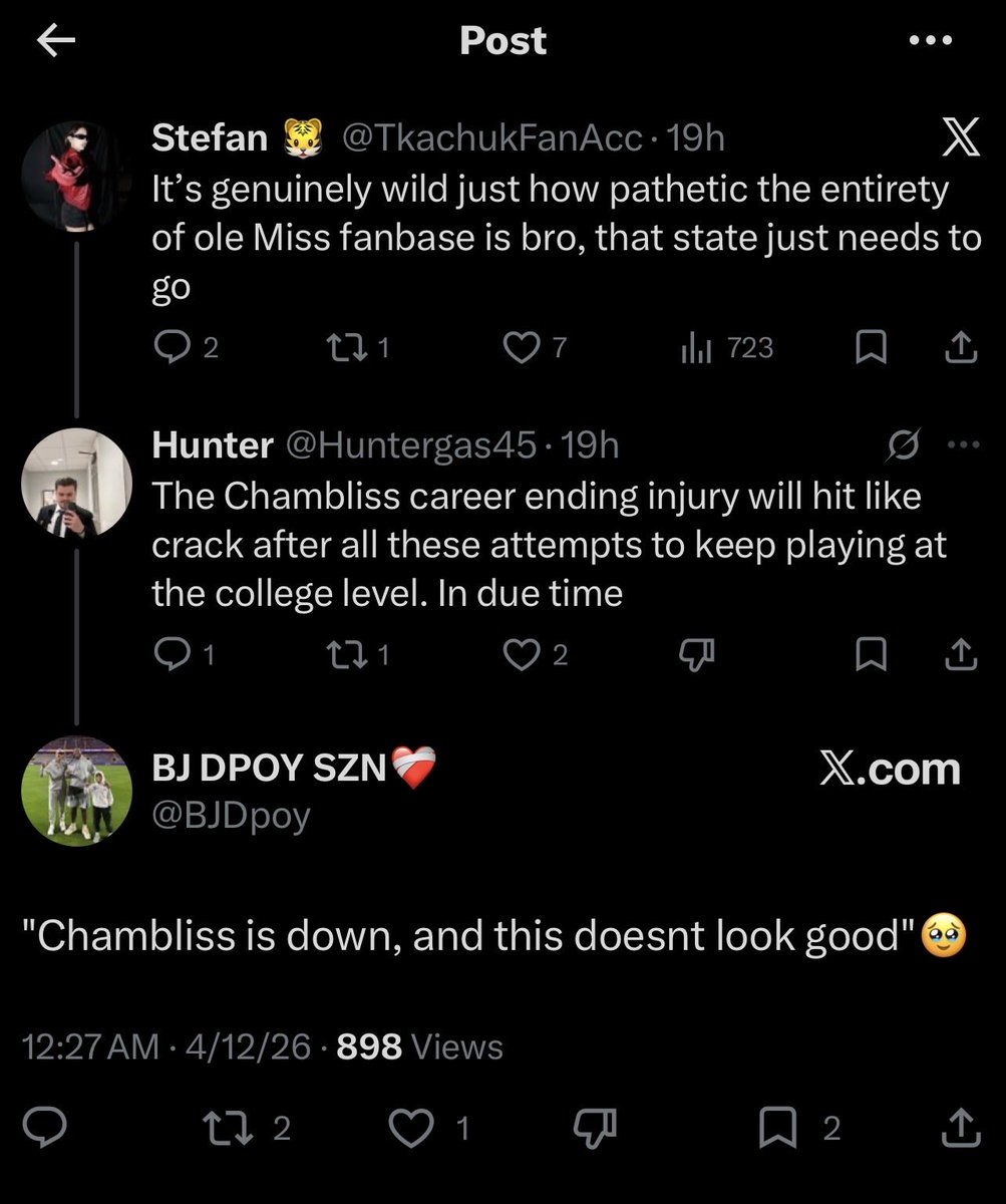 HottyToddyStros tweet media