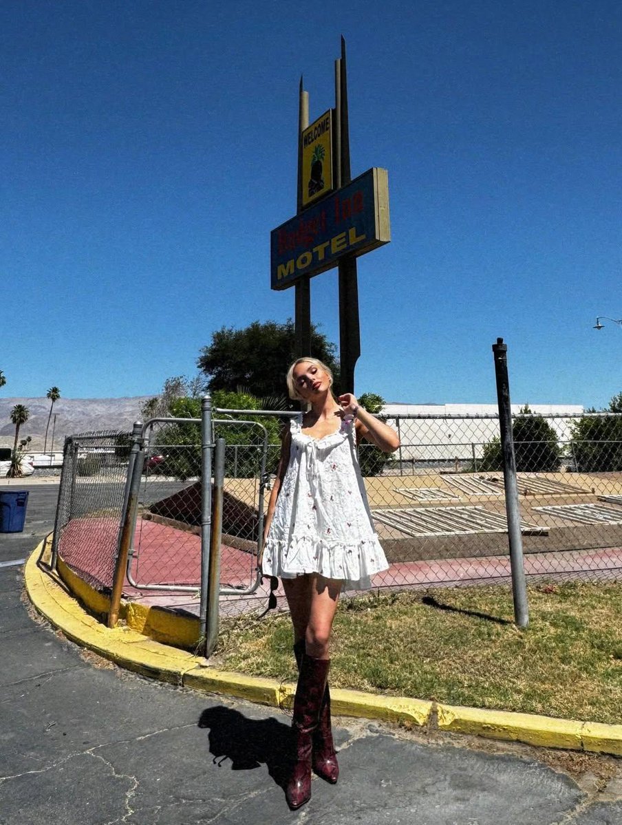 ThomasWerstein's tweet image. Natalie #Coachella 2026 
Natalie Alyn Lind