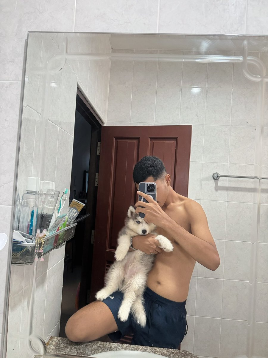 แบงค์ หมาดื้อ🐶 tweet media