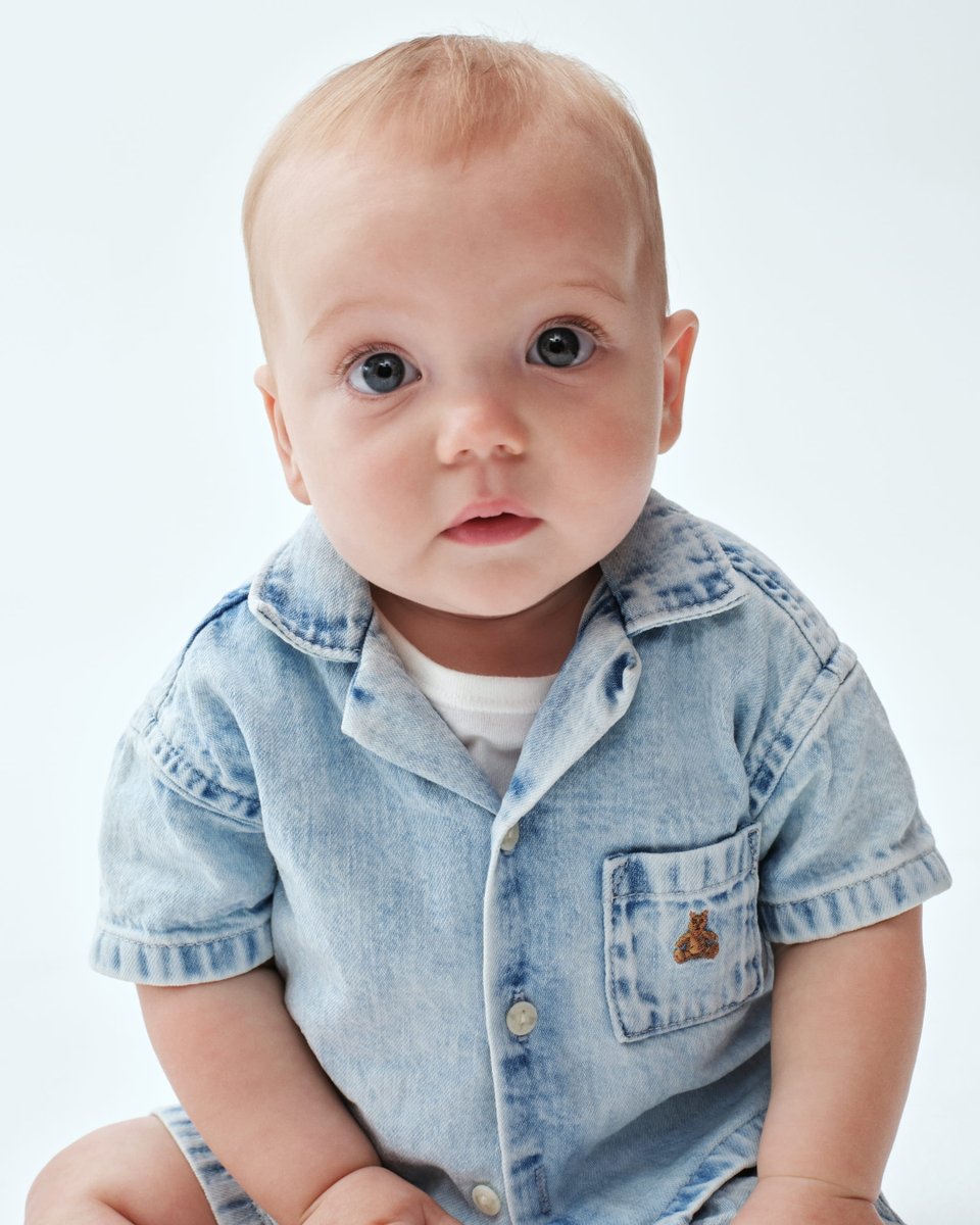 GapKids_JP's tweet photo. ベビーのはじめてのデニム💙​
やわらかなコットン100％のデニムのセットアップ。​
きちんと感がありながら、元気に動き回る毎日に快適な着心地。​

#babyGap​

詳しくはこちら：https://t.co/QePU7oSMiG https://t.co/ACzjkWydEb