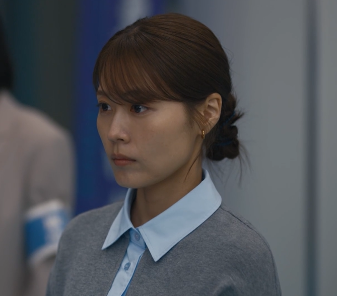 Fashion__List__'s tweet photo. /
🎬日曜劇場GIFT
第1話
有村架純さん(霧山人香)着用衣装
\
詳細▶https://t.co/VD8AQl0t7W
#日曜劇場ギフト
#有村架純
#ADAWAS https://t.co/yuoo6y0vI9