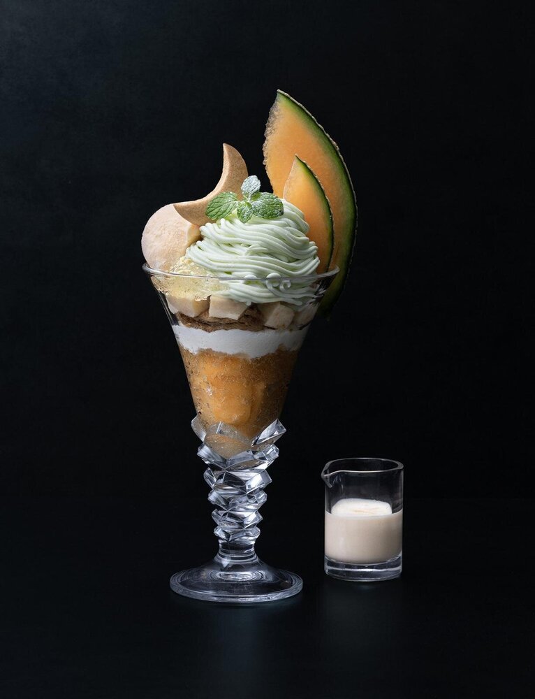 fashionpressnet's tweet photo. 神楽坂のメロン専門店「果房 メロンとロマン」大福＆甘酒ババロアの“和風”モンブランパフェ - https://t.co/s69oUsKWXN https://t.co/pl1jKSB7o9