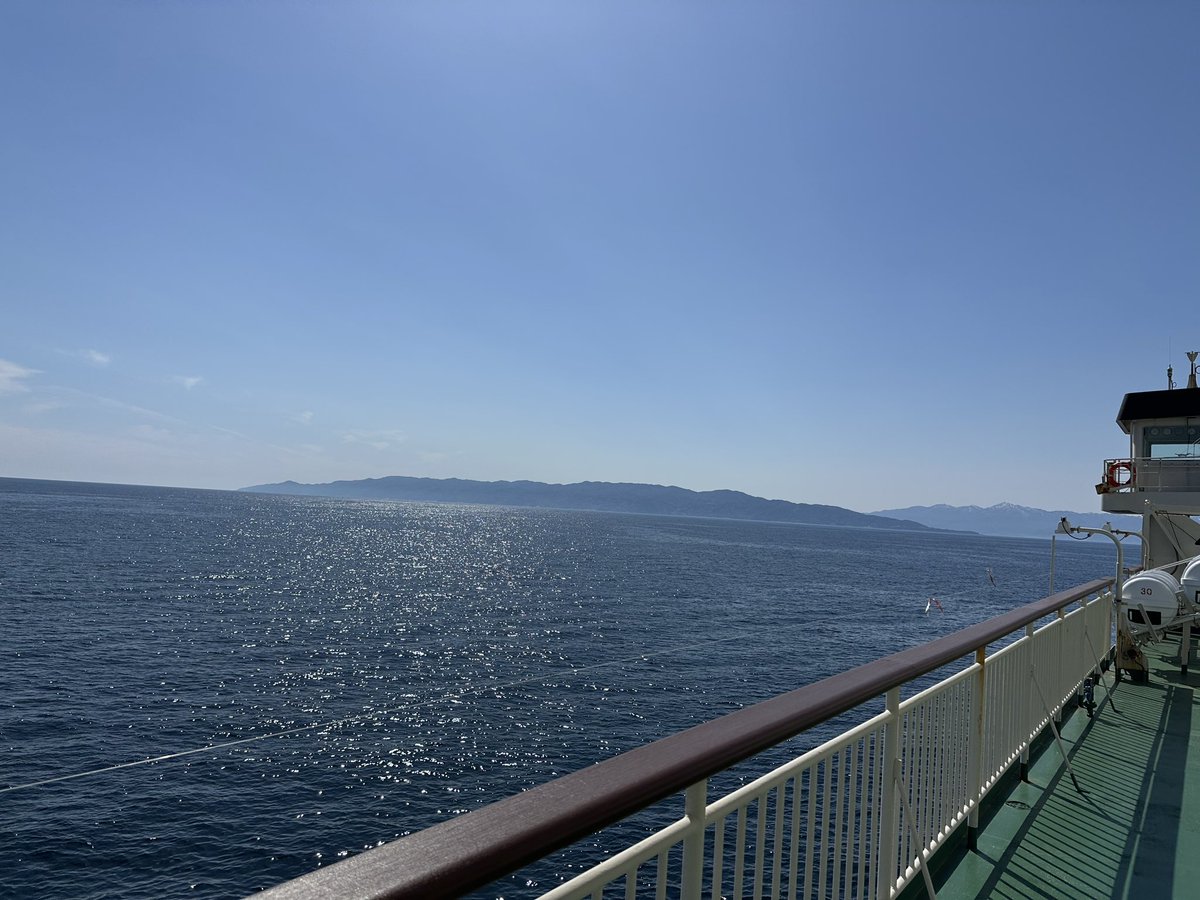 佐渡は良いお天気でおじゃる。
4/17金曜は宿根木公演でおじゃる。　
おじゃるず 3号

2026年4/17金曜【中西レモン&amp;すずめのティアーズ　佐渡であいましょう宿根木公演】
オンラインチケットはこちら↓
kmbcafe.square.site