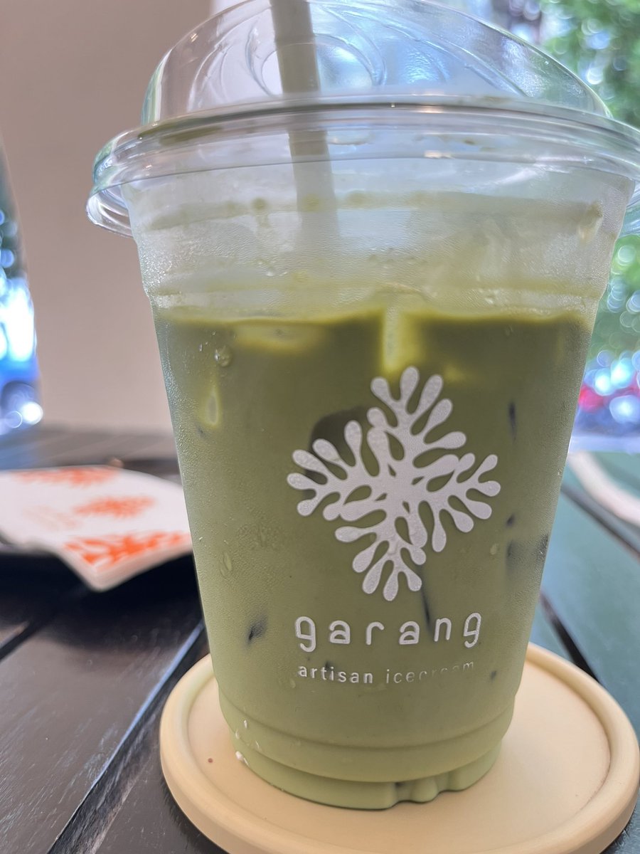 Non4twit tweet media