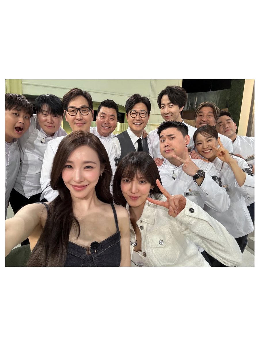 YoungOnes_PH's tweet image. Tiffany from Hyoyeon's IG post 📸

냉장고를 부탁해🥕 . . .

#TiffanyYoung #TIFFANY #티파니영 #티파니 #Miyoungstagram