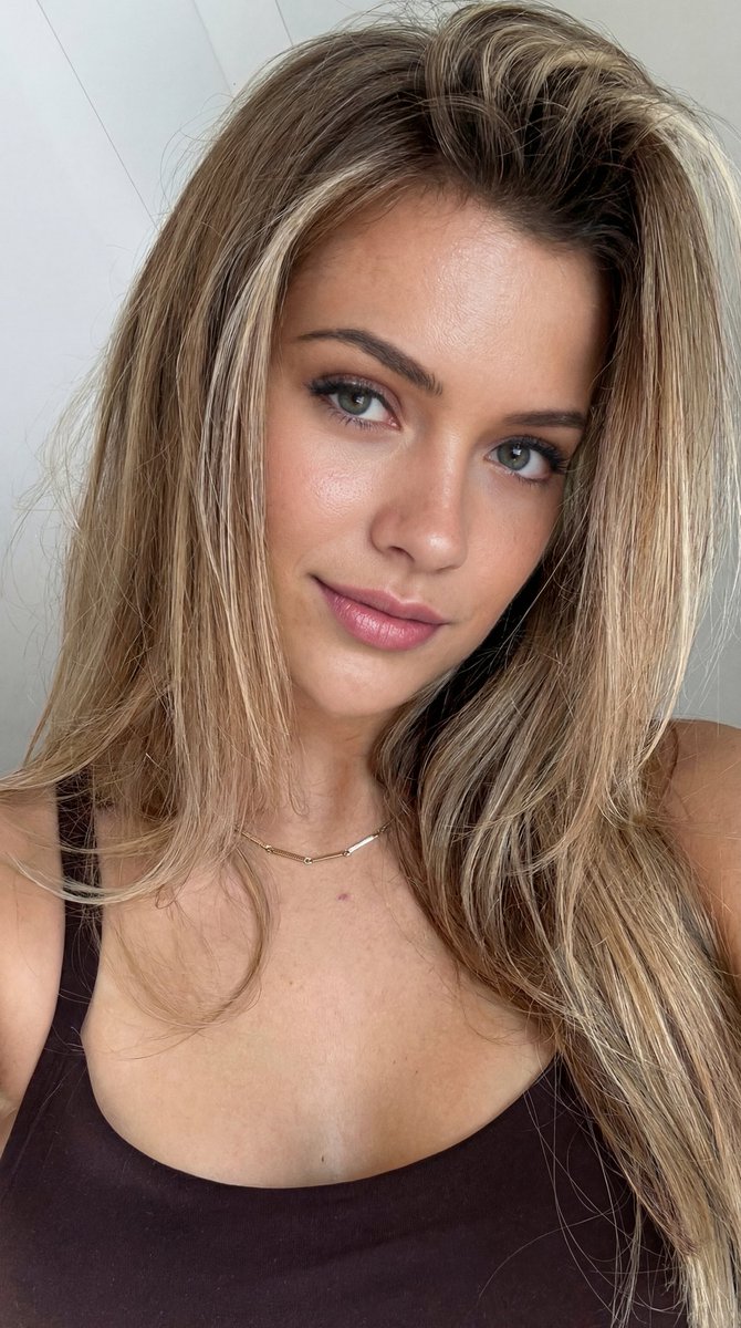 Maddy Vane tweet media