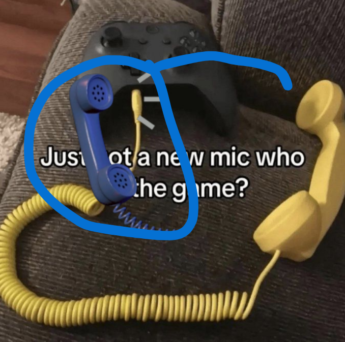title93189's tweet photo. phone guy?? https://t.co/n6sSrQLeT0