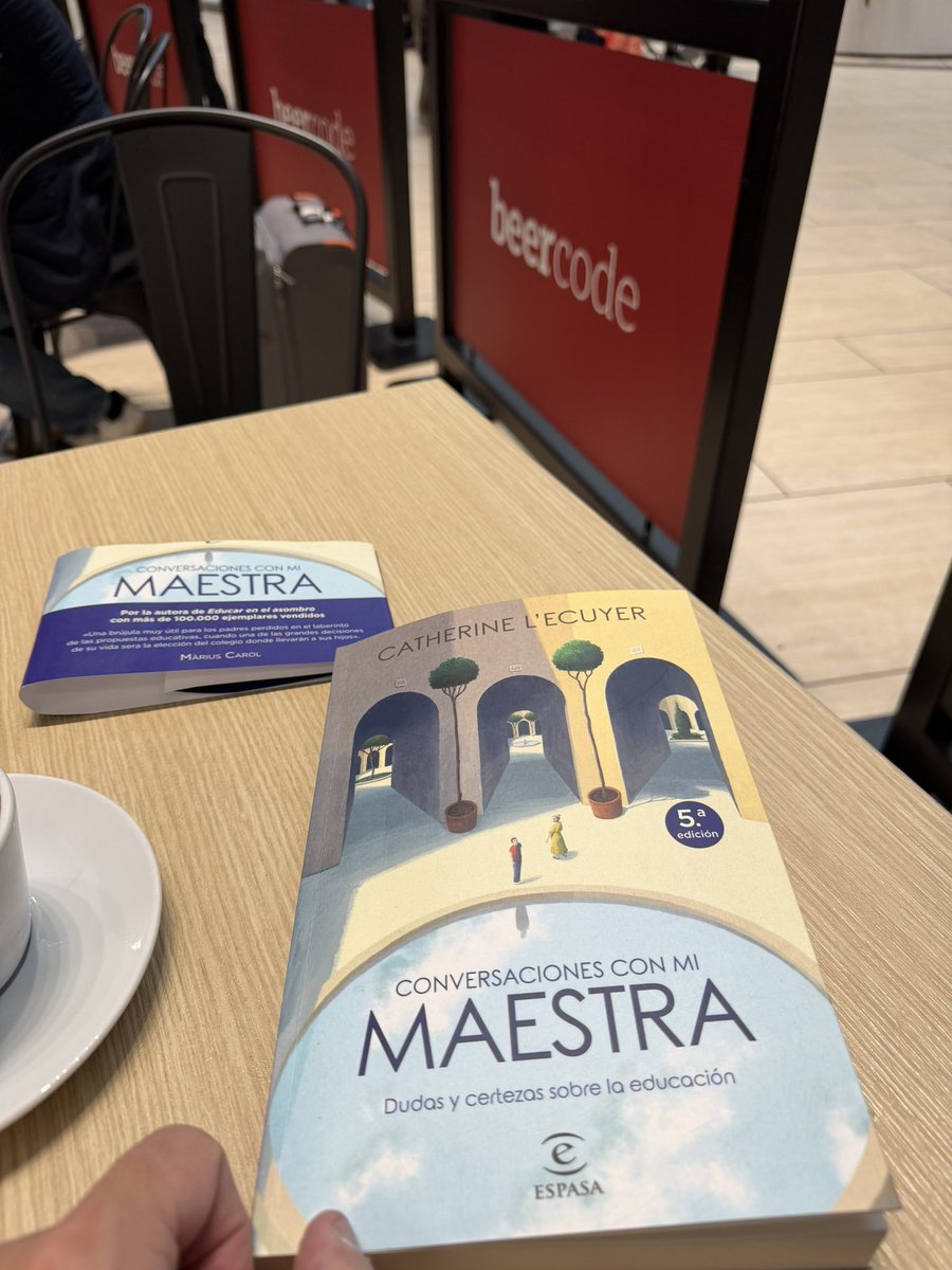 Padre Javier Olivera Ravasi tweet media