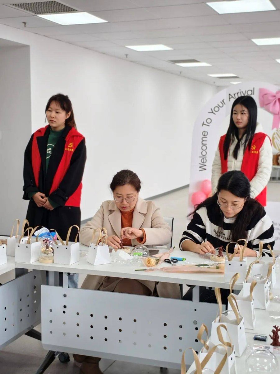 Florencia Diez tweet media