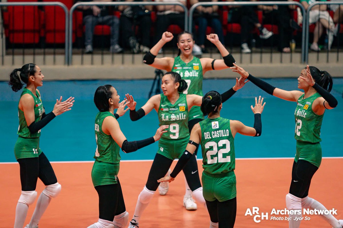 WendyMaximoff_'s tweet photo. No keys to win against UE because the win probability is basically 99%. So ang dpat gawin nila ay:

1. Stat padding
2. Experimental Plays (run more combos)
3. Use the bench (pag tambakova na)
4. Stay sharp at wag sumabay sa laro ng kalaban. 

Lets get that 13th win, ladies! 💚🏹 https://t.co/Y3RZwyzHSx