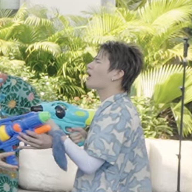 bemycutiepie_'s tweet image. 🐕 : พี่ขุนกางดิ้ ❗️❗️
🐕 : เฮ้ยยยยยย❗️❗️
🐕 : พี่ขุนนนนนนน❗️❗️
🐕 : โว้ยยยยยยยย💢❗️

แฝดน้องวีนหน้ามู่ แฝดพี่ยิ้มอย่างเดียว555555555555555

#KHUNPOL #THAIchayanon
#บัสสงกรานต์เกมเดย์