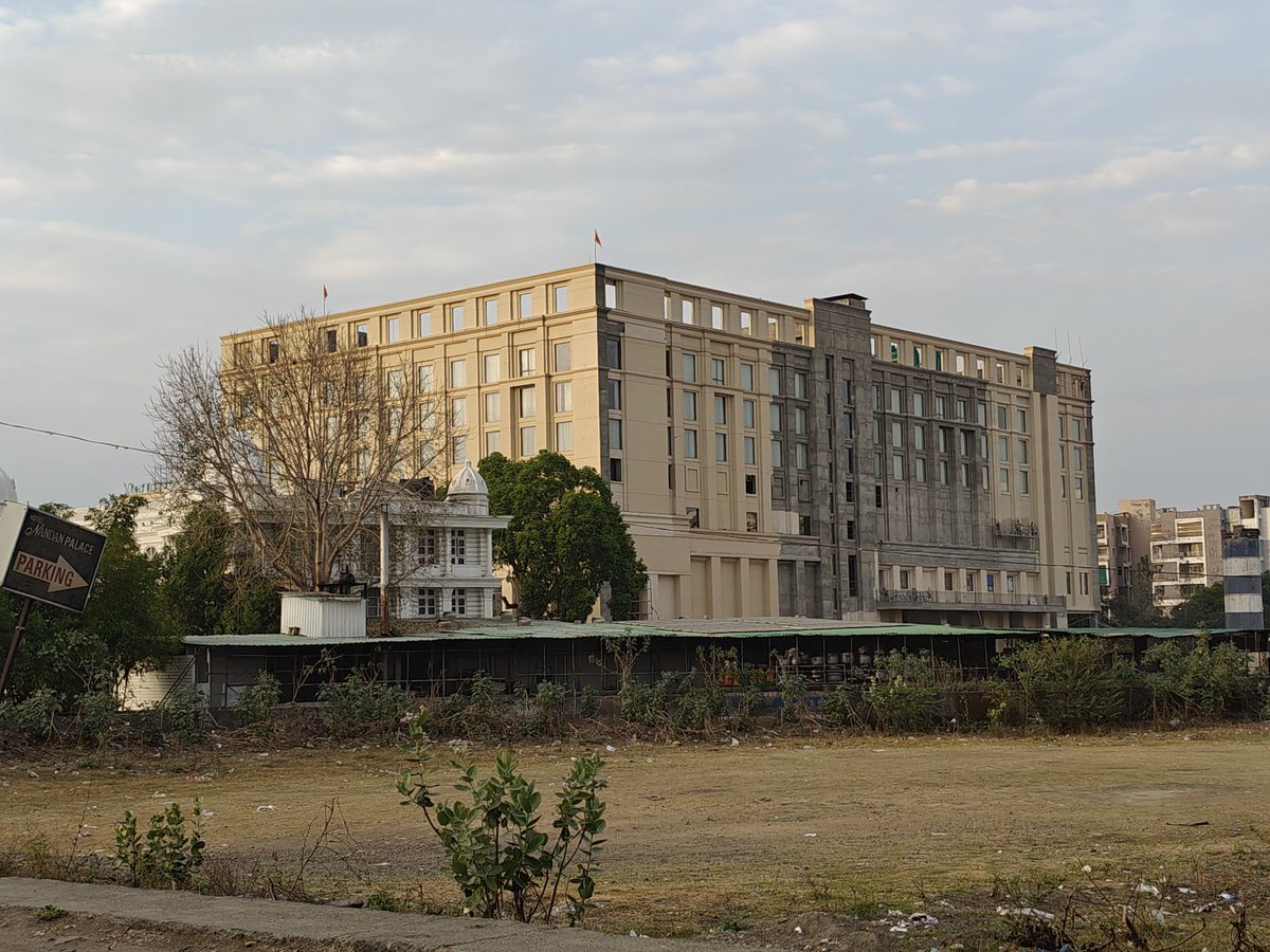 🚨Bhopal’s Hospitality Market Gains Momentum : ITC Welcomhotel Opening Soon

ITC Hotels 'Welcomhotel' project on Hoshangabad Road (behind Vrindavan Garden) is progressing steadily and is now expected to open soon — marking a major milestone in Bhopal’s premium hospitality