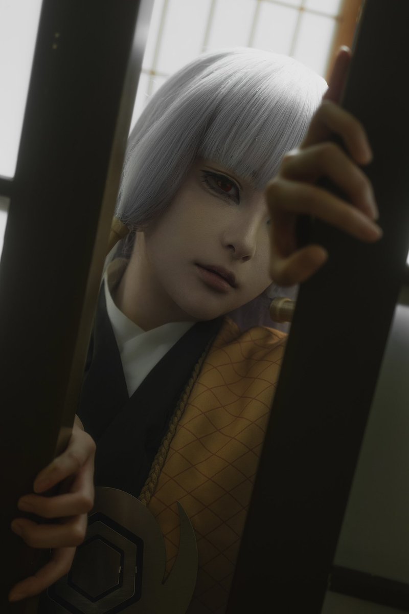 atong60071816's tweet photo. 夕雾若起，狂宴将至 #Ragingloop #レイジングループ #人狼村之谜  #回末李花子  #cosplay https://t.co/2Wd9jcp1gY