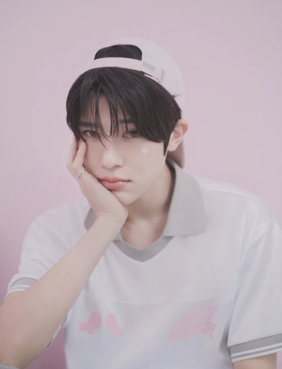 sion pics tweet media