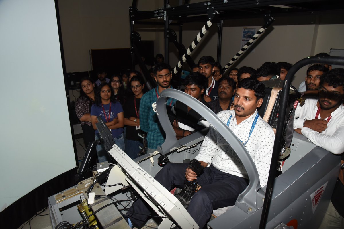 CSIRNALOFFICIAL's tweet image. Aerospace dreams take flight!  CSIR-NAL hosts students, sparking innovation &amp;amp; tech curiosity. #Aerospace #India #CSIRNAL