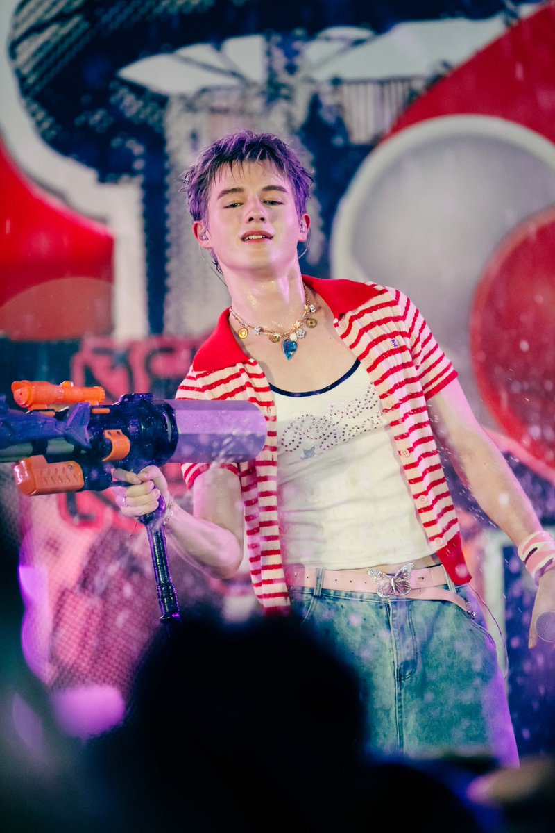 lookepeep's tweet image. ขอขอบคุณ #สงกรานต์สยาม2569 ที่ชวน GELBOYS มาโชว์บนเวทีในครั้งนี้นะคับ จอยมาก สนุกมากก💦

ขอบคุณเจลบี๋ และทุกคนที่มาสนุกกันกับพวกเรานะคับ ได้กำลังใจจากทุกคนสงกรานต์นี้ก็ใจฟูแล้วว ขอให้ทุกคนได้เล่นน้ำกันอย่างสนุก และได้ใช้เวลากับคนสำคัญกันนะค้าบ ((ไม่เป็นหวัดด้วย!)) ଘ(੭ˊᵕˋ)੭*