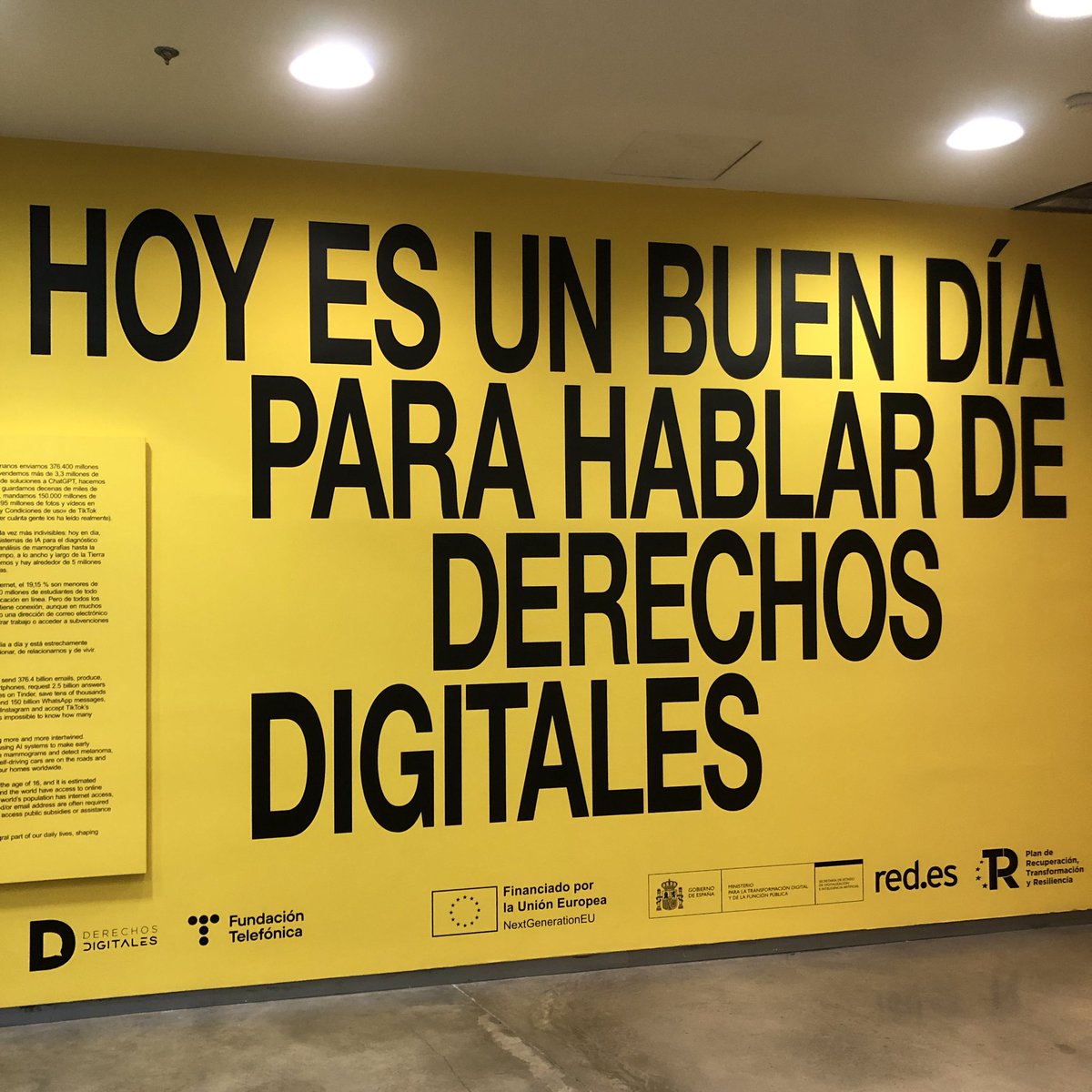 lucasfh1976's tweet image. #anewdayhascome #comienzaunnuevodía Hoy es un buen día para hablar de #derechosdigitales @EspacioFTef @fundacionTef