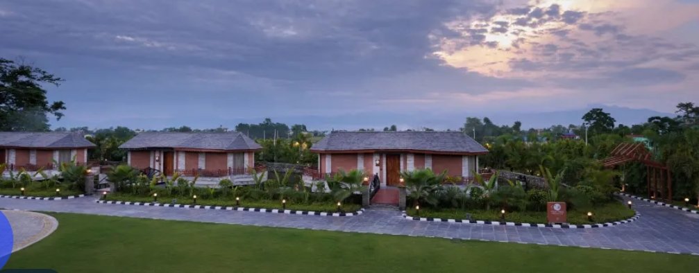 स्वर्णिम वाग्लेले चितवनको घर र होटेल आफ्नो सम्पत्ति विवरणमा लुकाए । उनको डलर एकाउन्ट पनि आएन । 

बाइ द वे, रोयल ट्युलिप भन्ने चितवनको होटेल त थाहा छ नि हाम्लाई, है ? अनि अस्ति रोयल ट्युलिप ग्वार्कोमा किन दुईदिने छलफल भाको रे? 😂 

यो फुटो चैं चितवन ल ! झोलेहरू गाली गर्न आओ है?