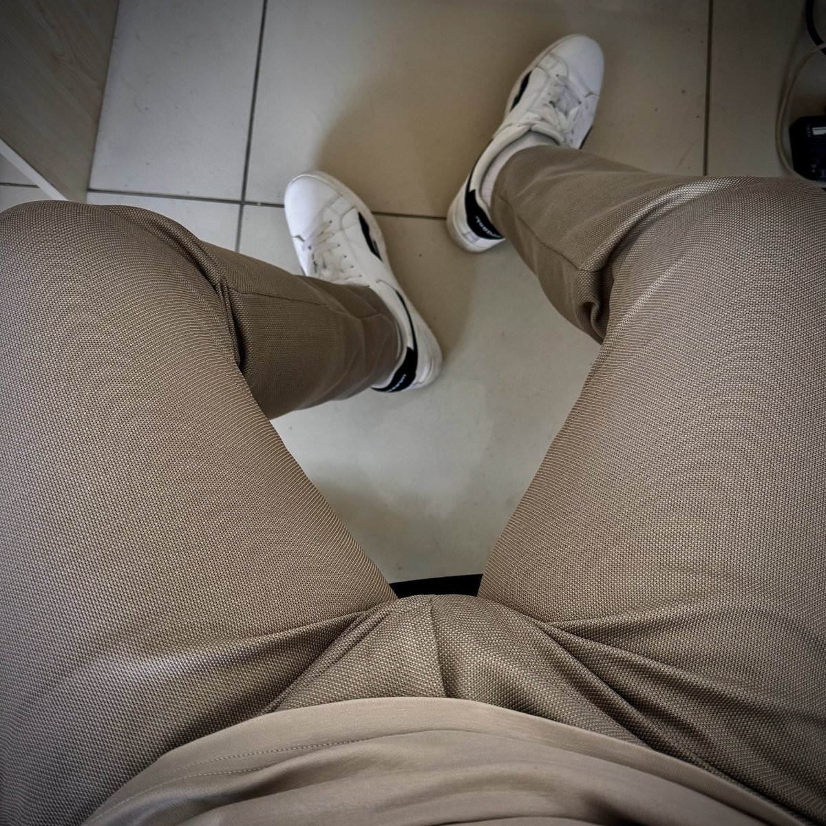 Pants problems 😅 GM ☀️