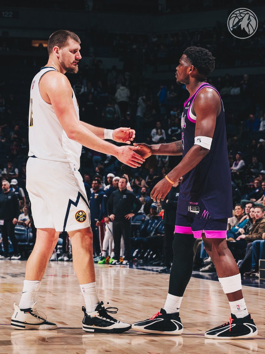 Clutch Time tweet media