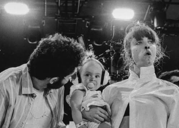 ืืขื ืืืื tweet media