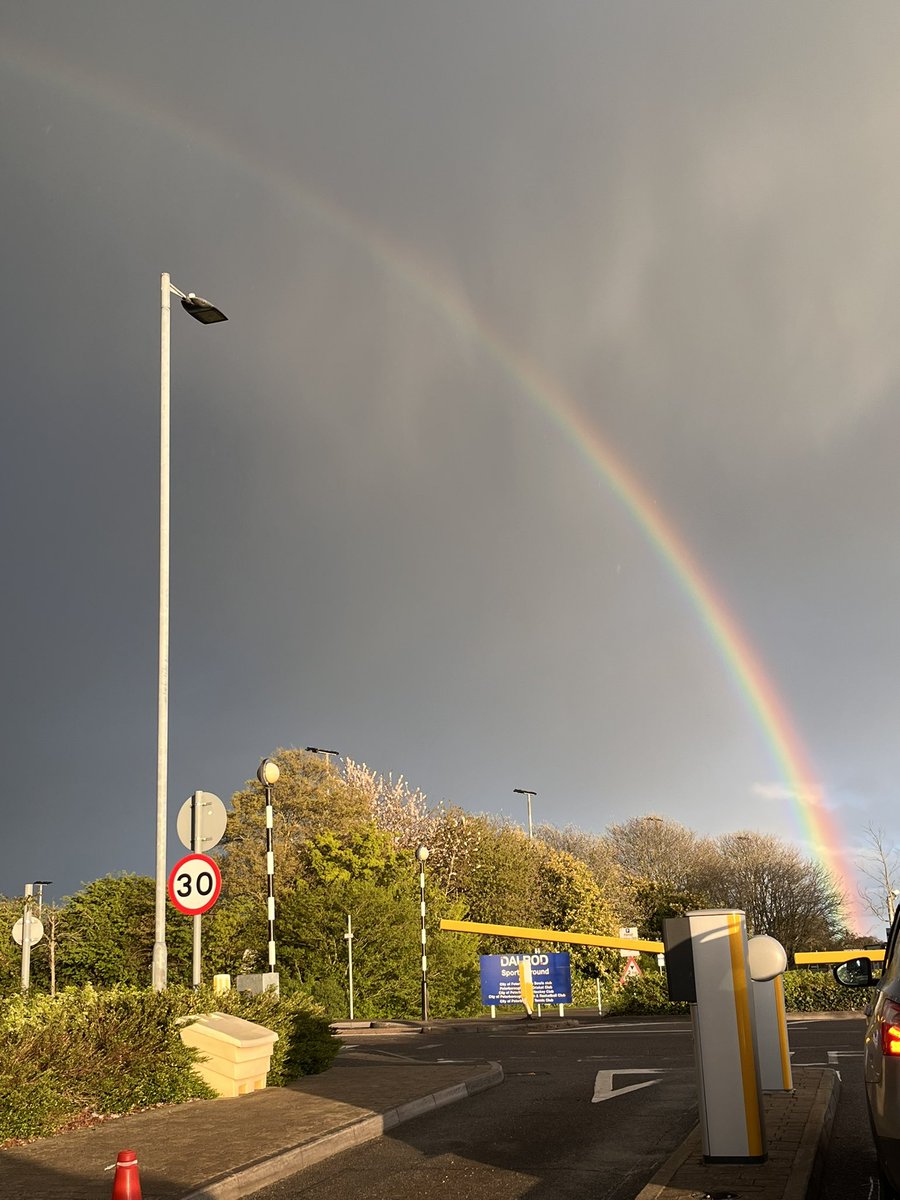 neilsta84's tweet image. Dark clouds and rainbow at #peterborough #hospital last night