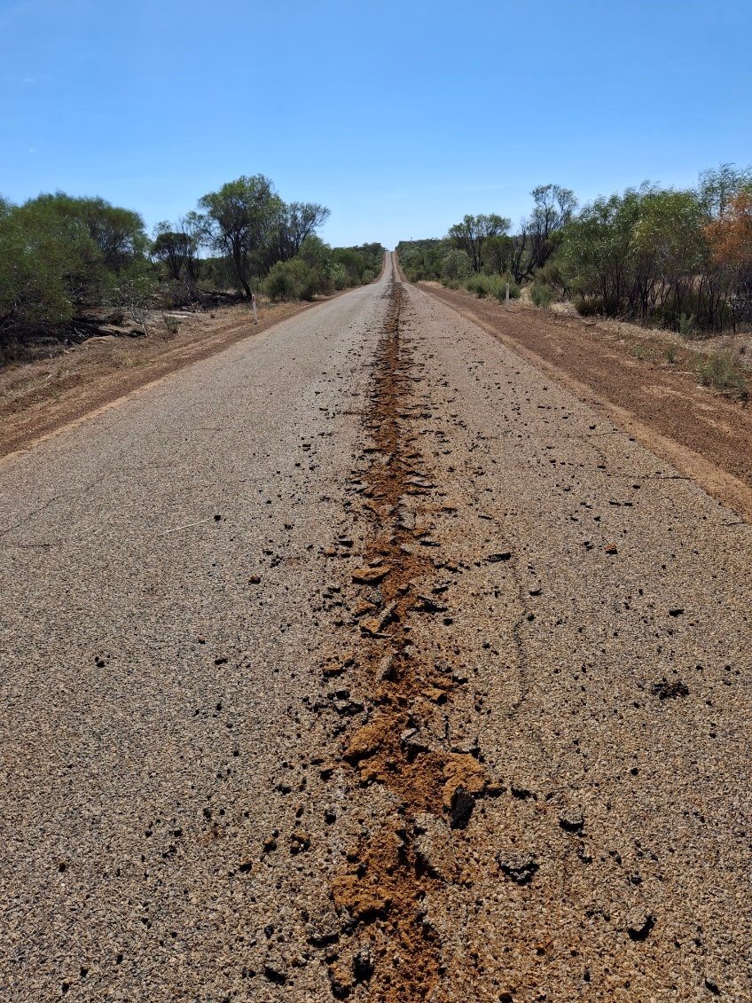AmberB_C's tweet image. "The Shire of Merredin road crew has identified extensive damage to 1.6km of Chandler-Merredin Rd this morning.  If you have any info, please reach out to the Shire via 9041 1611."
From @ShireofMerredin on Facebook.